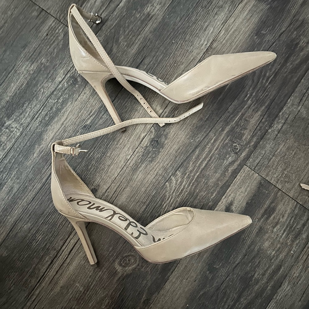 Sam Edelman heels in size 9. Color is cream